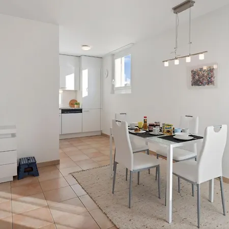 Torre Tessuti Apt-city By Interhome شقة *